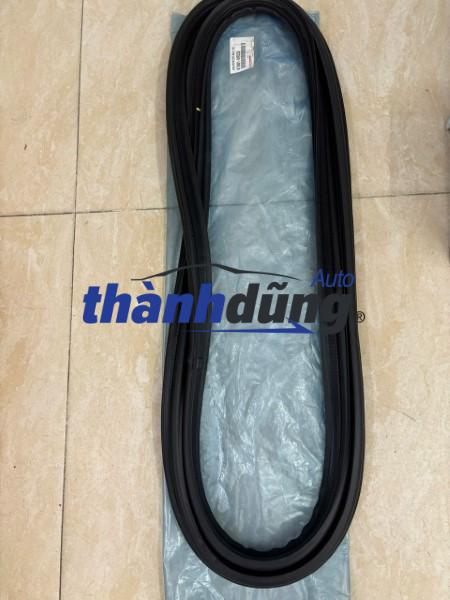 GIOĂNG CỐP SAU TOYOTA INNOVA 2013 | 67881-0K020 - Ảnh 2