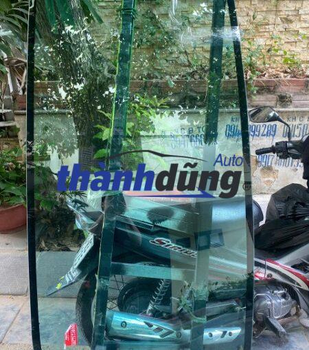 kính chắn gió trước isuzu qkr270 | 8981182092