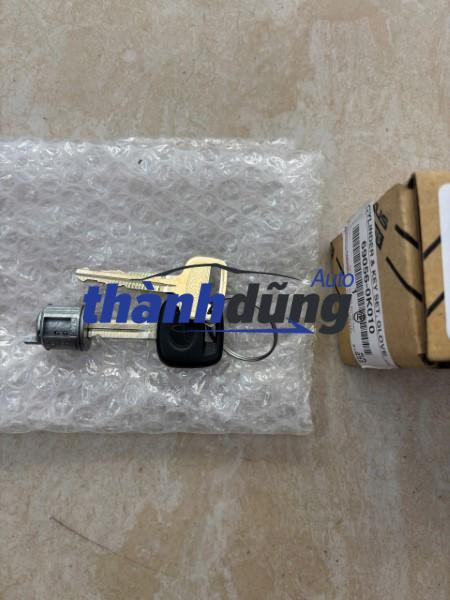 Ổ KHÓA CỐP ĐỰNG ĐỒ XE TOYOTA INNOVA 2010 | 69056-0K010 - Ảnh 2