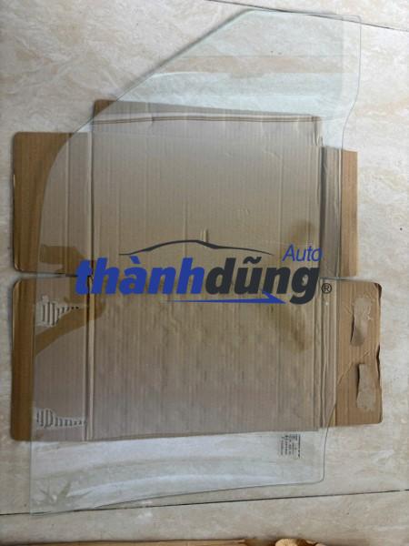 kính cánh cửa xe suzuki 5 tạ 2007 | 84053m79f10