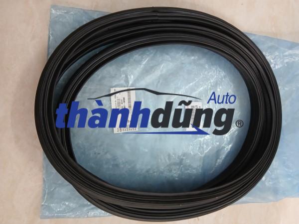 RON CỐP HẬU TOYOTA FORTUNER TGN156 2017 | 67881-0K080 - Ảnh 2