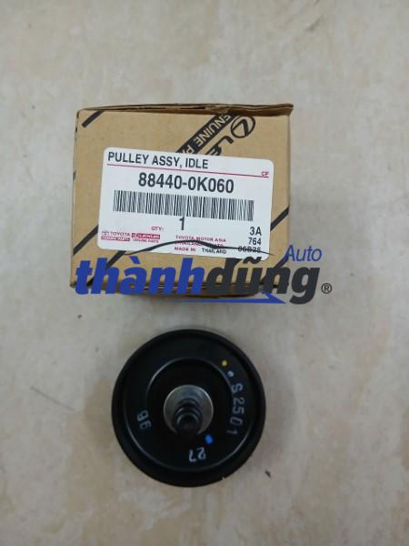 bi tỳ dây curoa điều hòa toyota fortuner | 884400k060