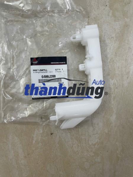 nẹp cài cản trước phải mitsubishi pajero 2019 | 6400j287