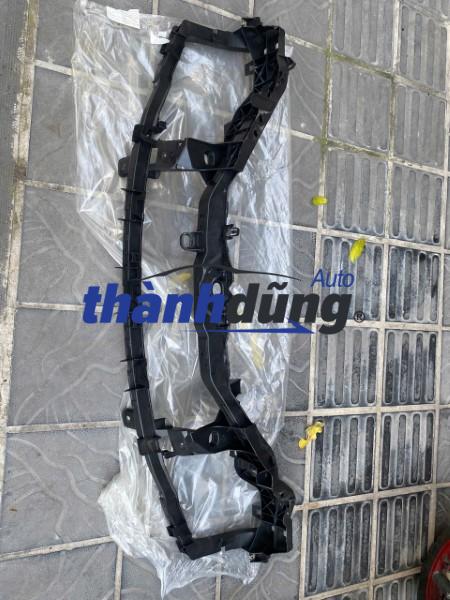 xương đỡ dàn nóng két nước ford focus 2012 | 4m518b041ac