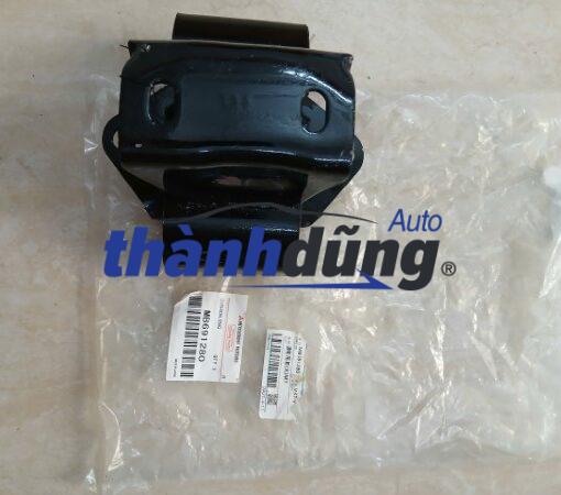 cao su đỡ chân hộp số mitsubishi pajero v32 | mb691280