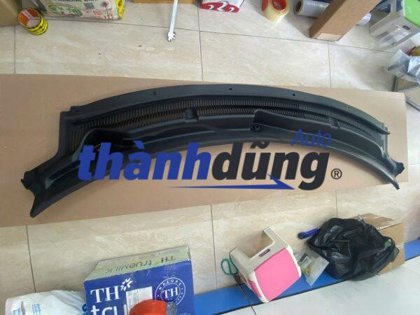 ốp nhựa chân kính ford explorer 2020 | bb537802222