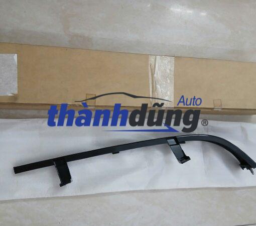 nẹp dưới đèn pha trái isuzu hilander | 8979440352