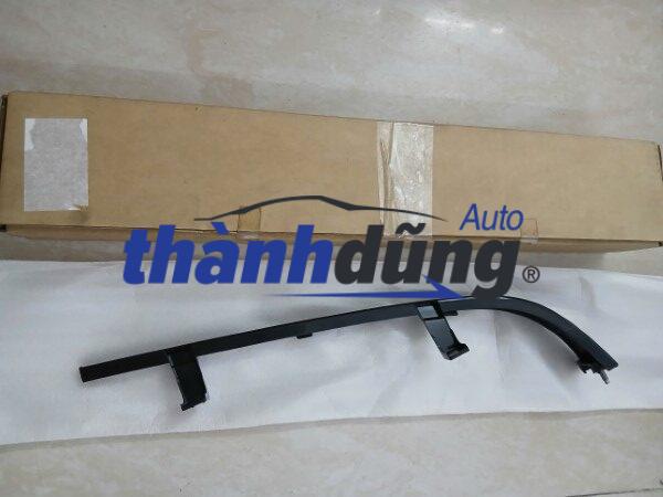 nẹp dưới đèn pha trái isuzu hilander | 8979440352