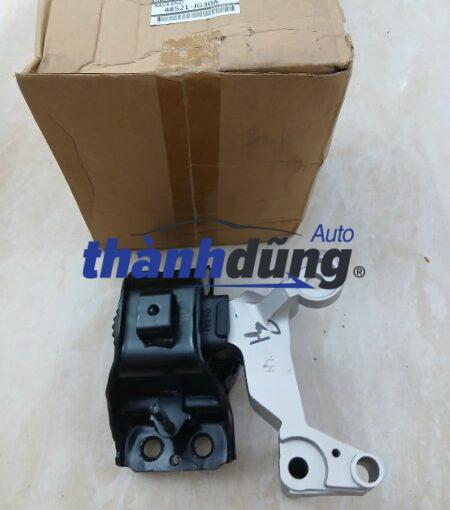 chân máy phải xe nissan qashqai 2.0l | 11210jd21b