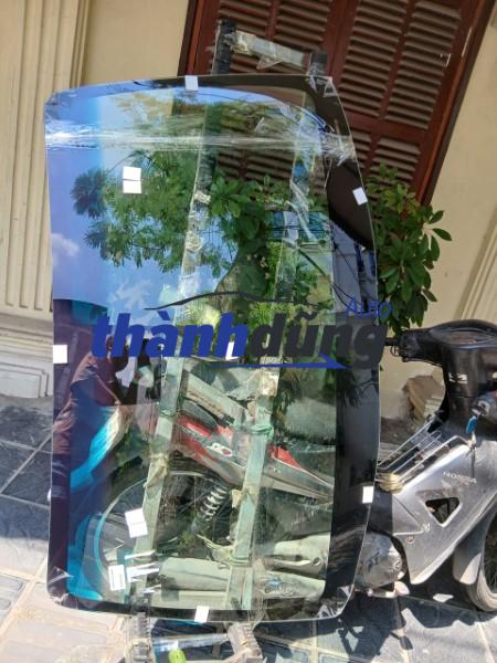 kính chắn gió xe mg5 2023 | 10804113