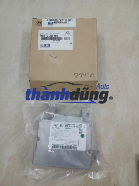 HỘP ĐIỀU KHIỂN TÚI KHÍ XE HYUNDAI SANTAFE 2.0L | 959102W100