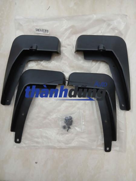CHẮN BÙN BÁNH SAU PHẢI HYUNDAI SANTAFE 2019 | 86842S1000