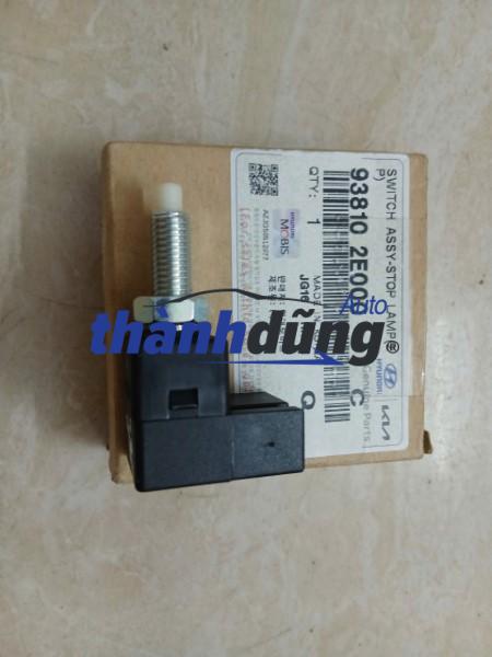 CÔNG TẮC CHÂN PHANH KIA RONDO 2011-2014 | 938102E000