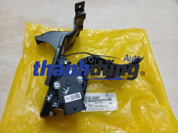 BÀN ĐẠP CHÂN GA ĐIỆN KIA BONGO 3 2010 | 327004E002