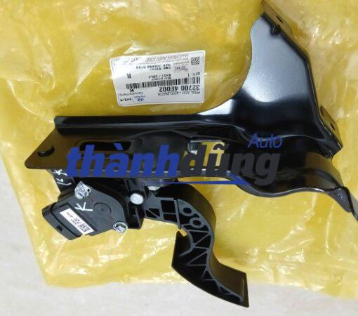 BÀN ĐẠP CHÂN GA ĐIỆN KIA BONGO 3 2010 | 327004E002