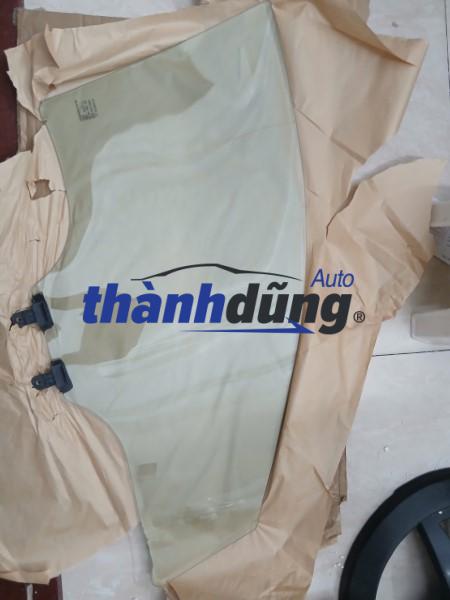 KÍNH CÁNH CỬA XE KIA SEDONA 2014 | 82410A9010