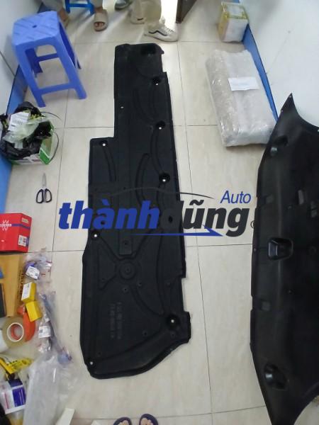 CHẮN BÙN GẦM MÁY TRÁI MERCEDES E300 2011 | A2126800608