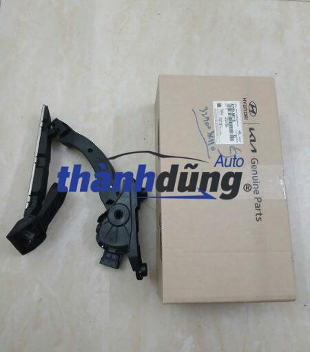 BÀN ĐẠP CHÂN GA KIA K3 2012-2018 | 32700A6110