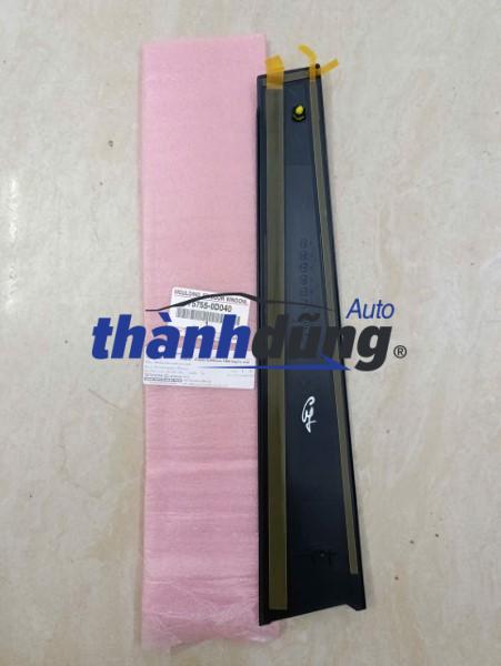 ỐP TRỤ CÁNH CỬA TRƯỚC TOYOTA YARIS 2019 | 757550D040