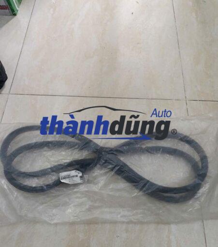 RON KHUNG CỬA SAU PHẢI HYUNDAI SANTAFE 2021 | 83110S1000