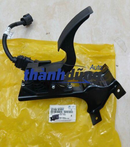 CHÂN GA ĐIỆN KIA BONGO 3 2900CC | 327004E000