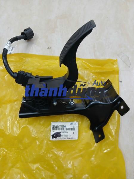 CHÂN GA ĐIỆN KIA BONGO 3 2900CC | 327004E000