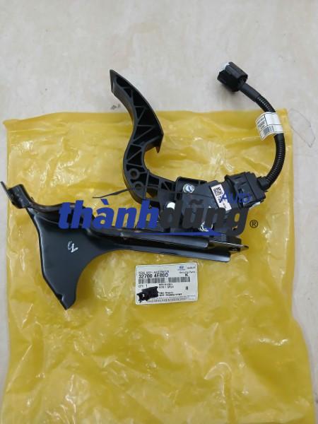 CHÂN GA ĐIỆN KIA BONGO 3 2900CC | 327004E000