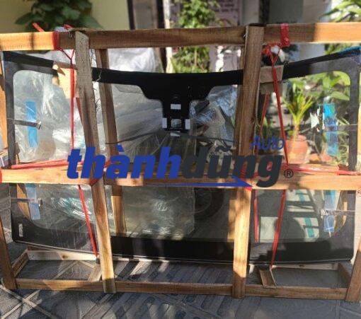 KÍNH CHẮN GIÓ TRƯỚC LAND ROVER EVOQUE 2015 | LR048381