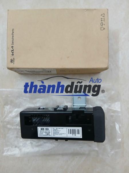HỘP ĐIỀU KHIỂN XI NHAN HYUNDAI STAREX H1 2008 | 952304H125