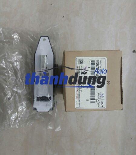 CÔNG TẮC NÂNG HẠ KÍNH TỔNG HYUNDAI SANTAFE | 935702W050