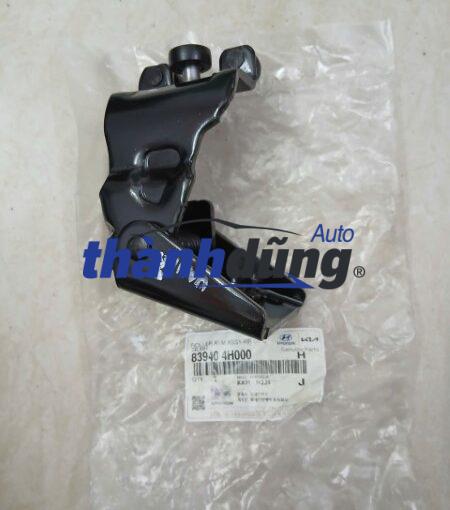 BẢN LỀ CỬA LÙA GIỮA HYUNDAI STAREX 2009 | 839404H00