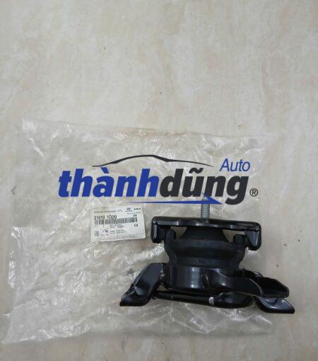 CHÂN ĐẦU MÁY XE HYUNDAI GETZ 2009 | 218101C220