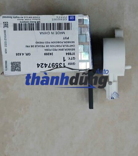 CẢM BIẾN VỊ TRÍ CHÂN PHANH VINFAST FADIL 2020 | 13597424