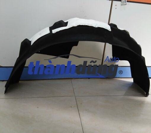 CHẮN BÙN LÒNG DÈ SAU PHẢI VINFAST VF8 | BEX30120075