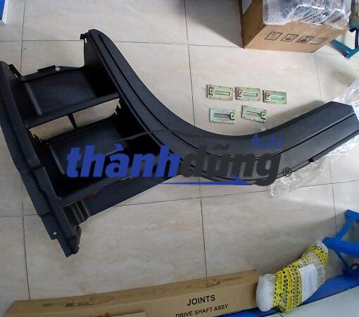 BỆ DẴM CHÂN HYUNDAI HD320 | 869307C000