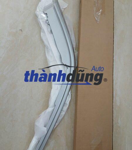 NẸP MẠ VIỀN ĐÈN PHA TOYOTA FORTUNER 2016 | 811160K860