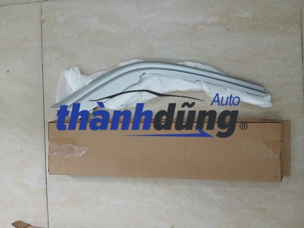 NẸP MẠ VIỀN ĐÈN PHA TOYOTA FORTUNER 2016 | 811160K860