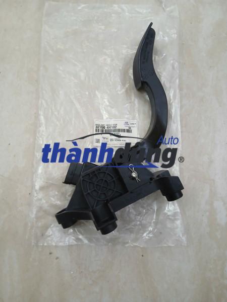 CẢM BIẾN CHÂN GA HYUNDAI GRAND STAREX | 327004H102
