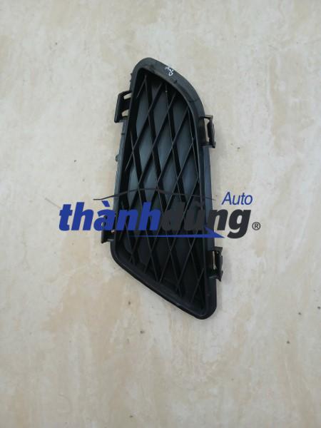 ỐP ĐÈN GẦM PHẢI MAZDA 6 2005 | GJ6A50C21