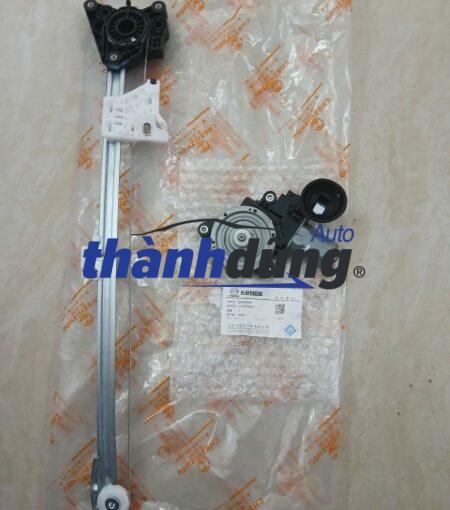 COMPA LÊN KÍNH SAU TRÁI MAZDA 3