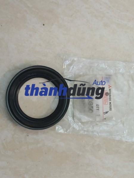 PHỚT BI MAY Ơ MITSUBISHI CANTER 2004