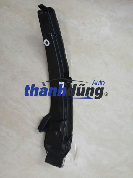 ĐÈN XI NHAN GƯƠNG MERCEDES V250 2022