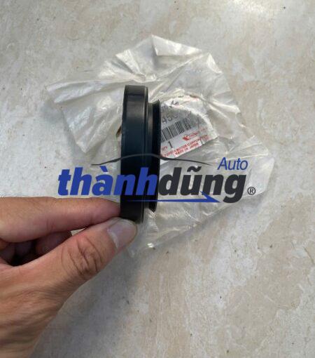 PHỚT CẦU SAU TOYOTA LAND CRUISER 2003