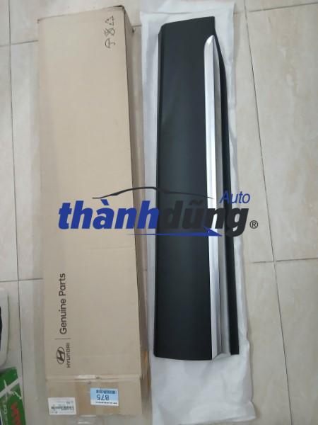 NẸP THÀNH CÁNH CỬA TRƯỚC HYUNDAI SANTAFE 2022