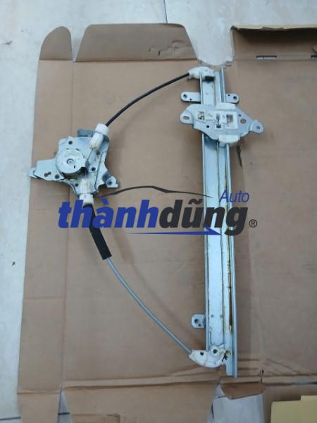 COMPA LÊN KÍNH TRƯỚC NISSAN TIIDA 2010