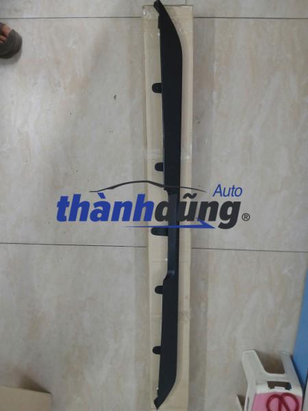 CÁNH GIÓ BƯỞNG SAU NISSAN NAVARA 2009
