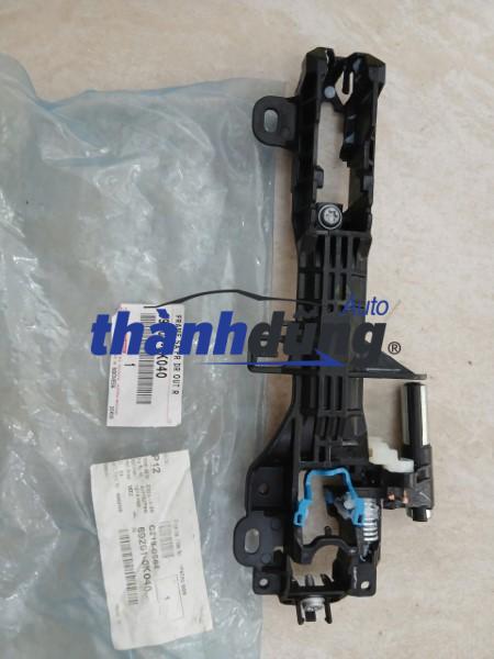 XƯƠNG BẮT TAY MỞ CỬA XE TOYOTA VIOS 2015