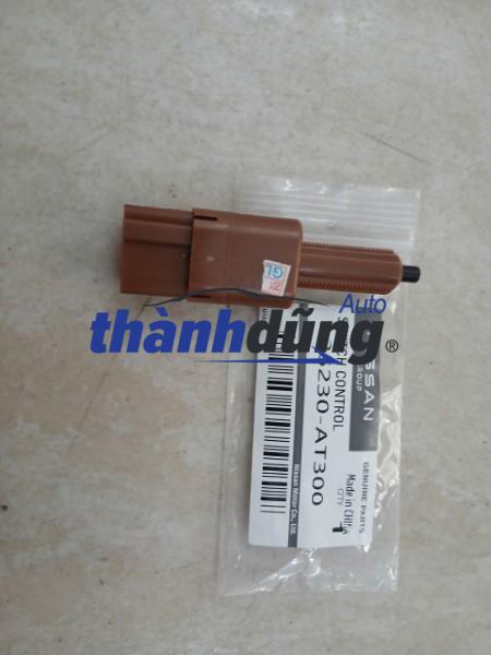 CẢM BIẾN BÀN ĐẠP PHANH NISSAN LIVNA 2007-2013