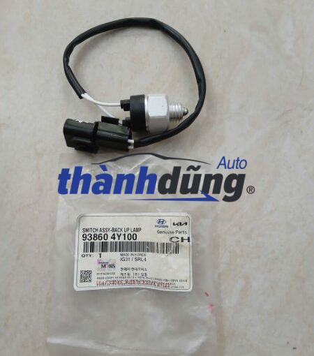 CÔNG TẮC CHÂN PHANH HYUNDAI GENESIS