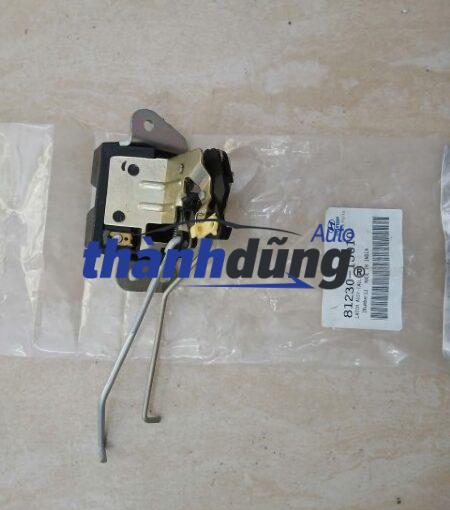 Ổ NGẬM CỐP SAU XE HYUNDAI I20 2010